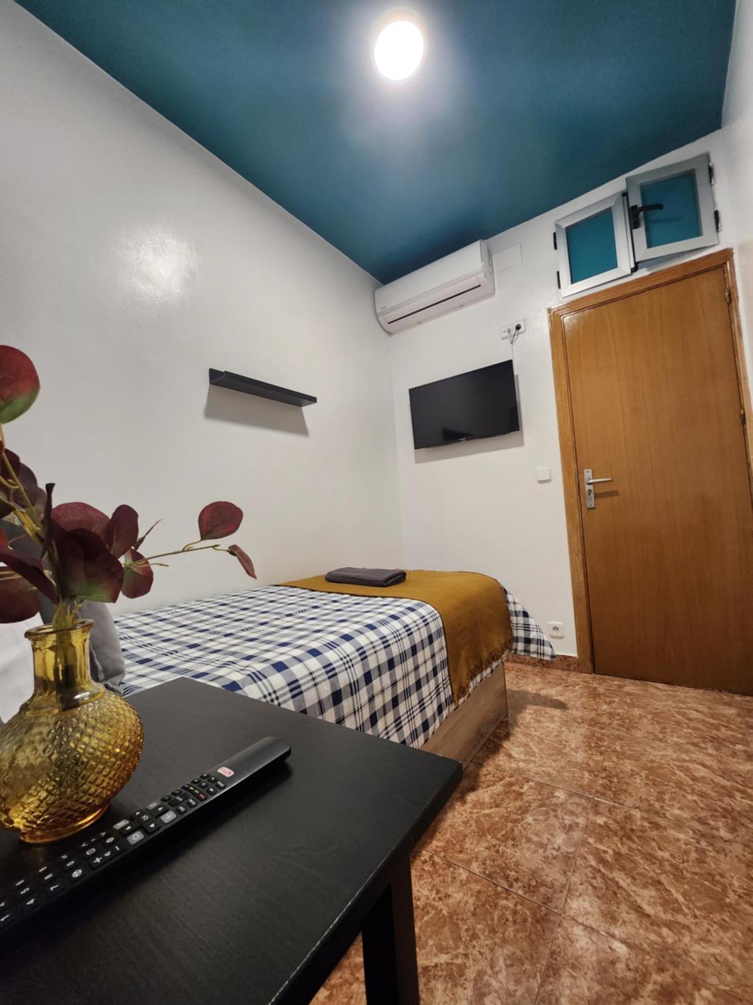 M-A Catrachos Rooms Madrid Exterior foto